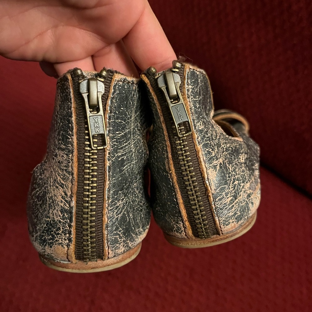 Bed Stu Distressed Leather Sandals - Picture 5 of 6